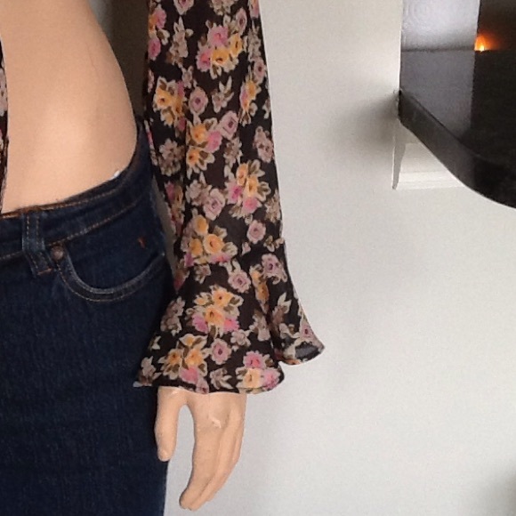 Great...Great Floral Front Tie Blouse - Picture 3 of 4