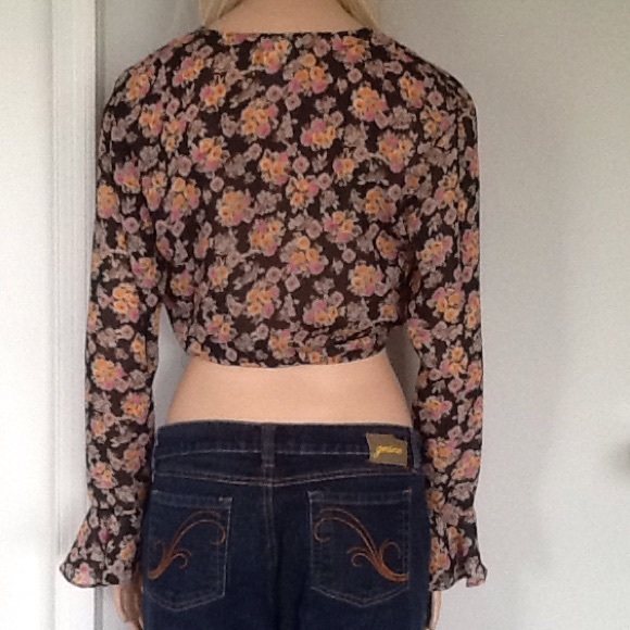 Great...Great Floral Front Tie Blouse - Picture 4 of 4