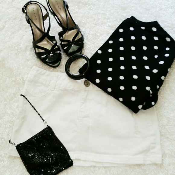 Guess Dresses & Skirts - GUESS White Mini Skirt