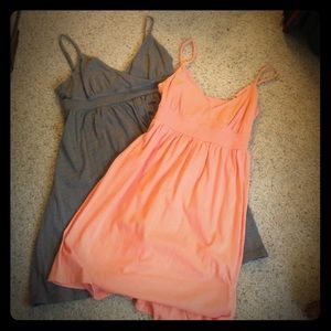 **bundle** 2 T-shirt dresses 💃💃