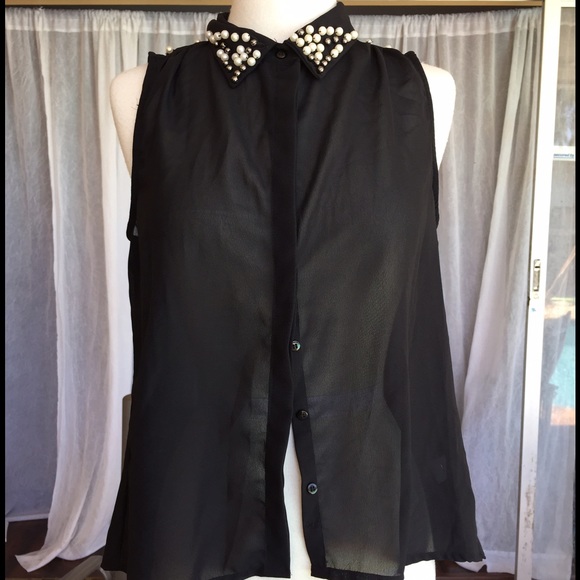 Charlotte Russe sleeveless sheer blouse - Picture 1 of 4