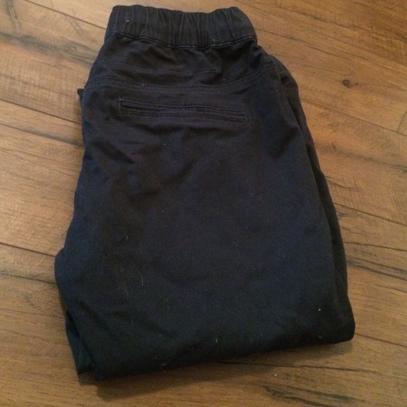 Black jogger pants