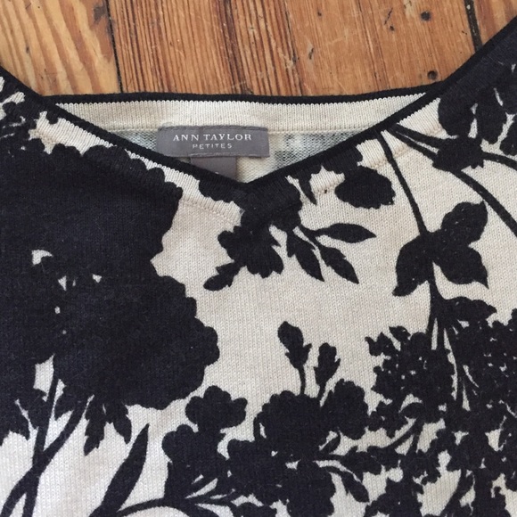 Ann Taylor Silk Cashmere floral tank - Picture 3 of 4