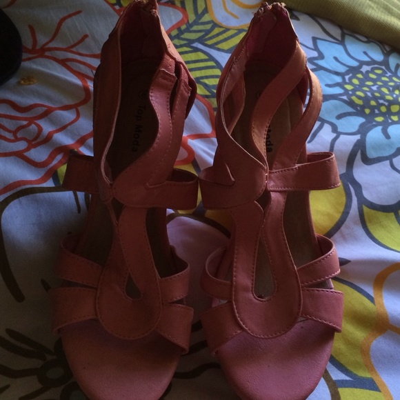 Super cute wedges !!! - Picture 1 of 4