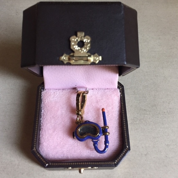Juicy couture casino chip charm