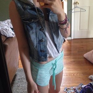 Jean sleeveless jacket