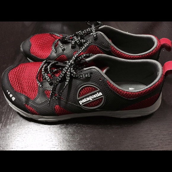 Patagonia Men shoes 10.5 pre owned Evermore model