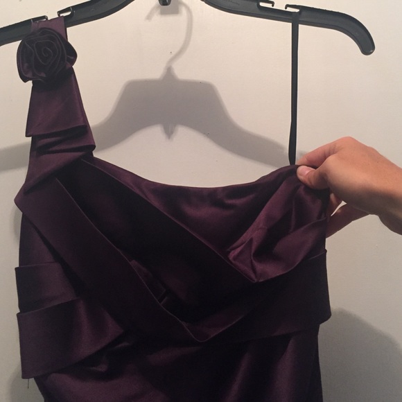 Dress - Picture 2 of 4