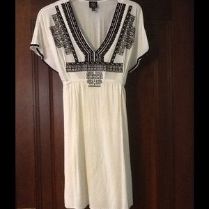 Love & Reign white sundress size S, tie back