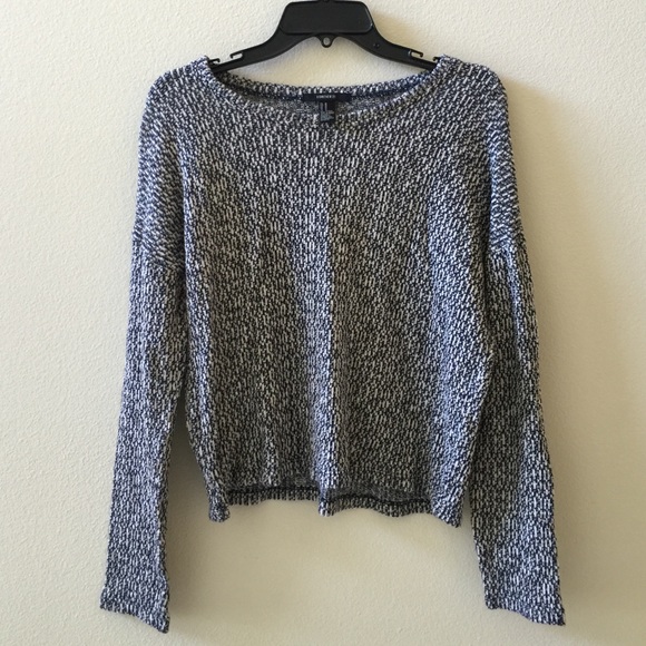 Forever 21 Tops - Forever 21 patterned thin sweater