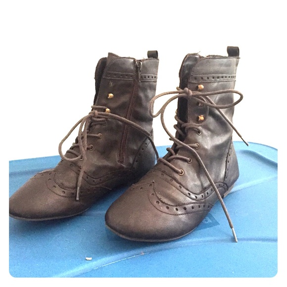 Mustang Leather Booties - Picture 1 of 4