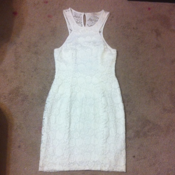 Dresses & Skirts - NWOT White lace dress