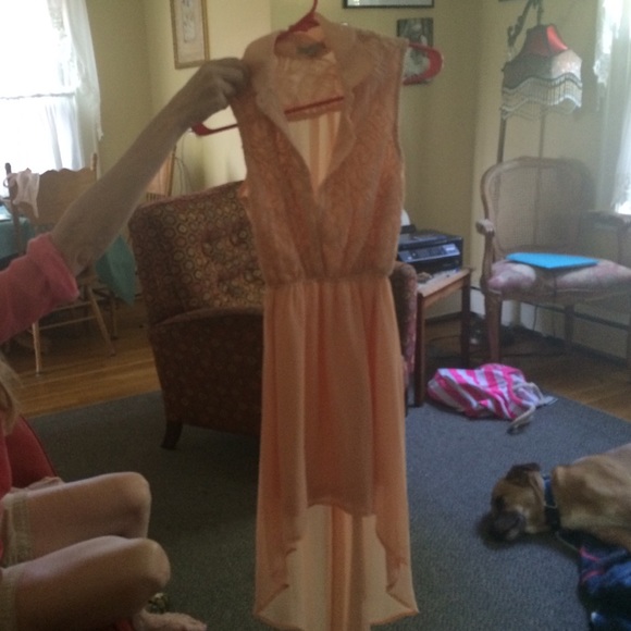⭐️SALE⭐️Peach hi-low dress