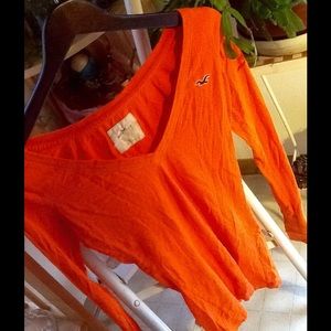 🍁🍁Hollister Orange long sleeve small top🍁🍁