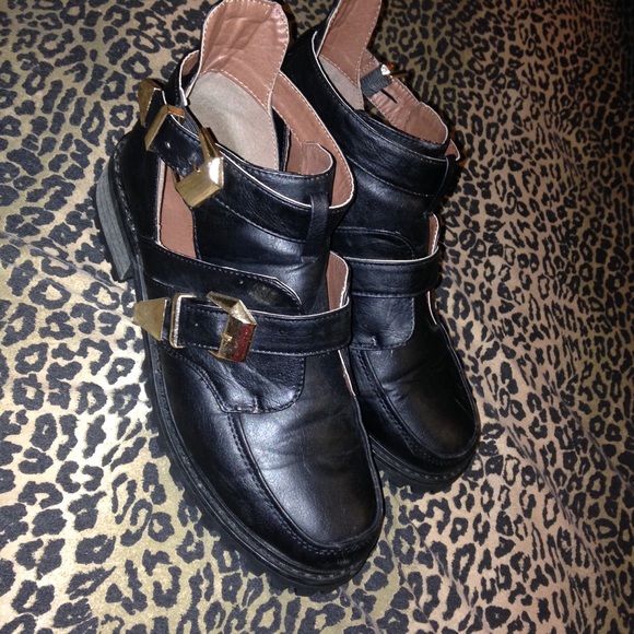Chunky black booties