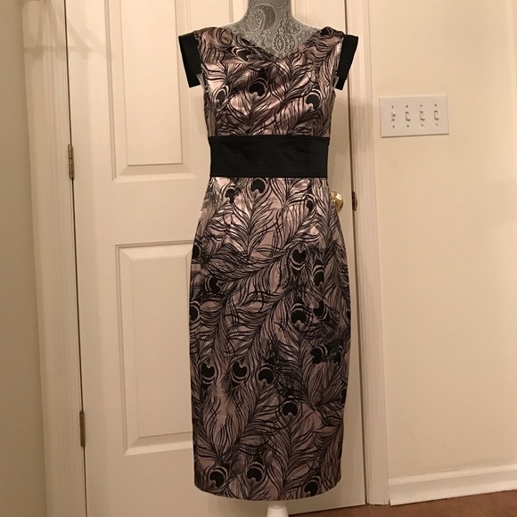 SALE‼️Beautiful Maggy London Feathers Dress