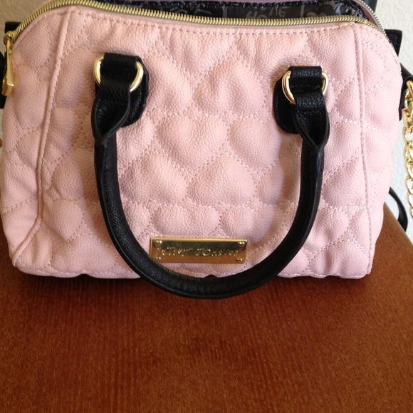 🎀Betsey Johnson NWT pink bow handbag crossbody 🎀 - Picture 2 of 4