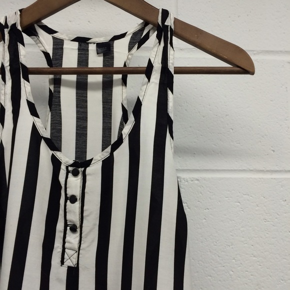 Racer back tank - Picture 2 of 4