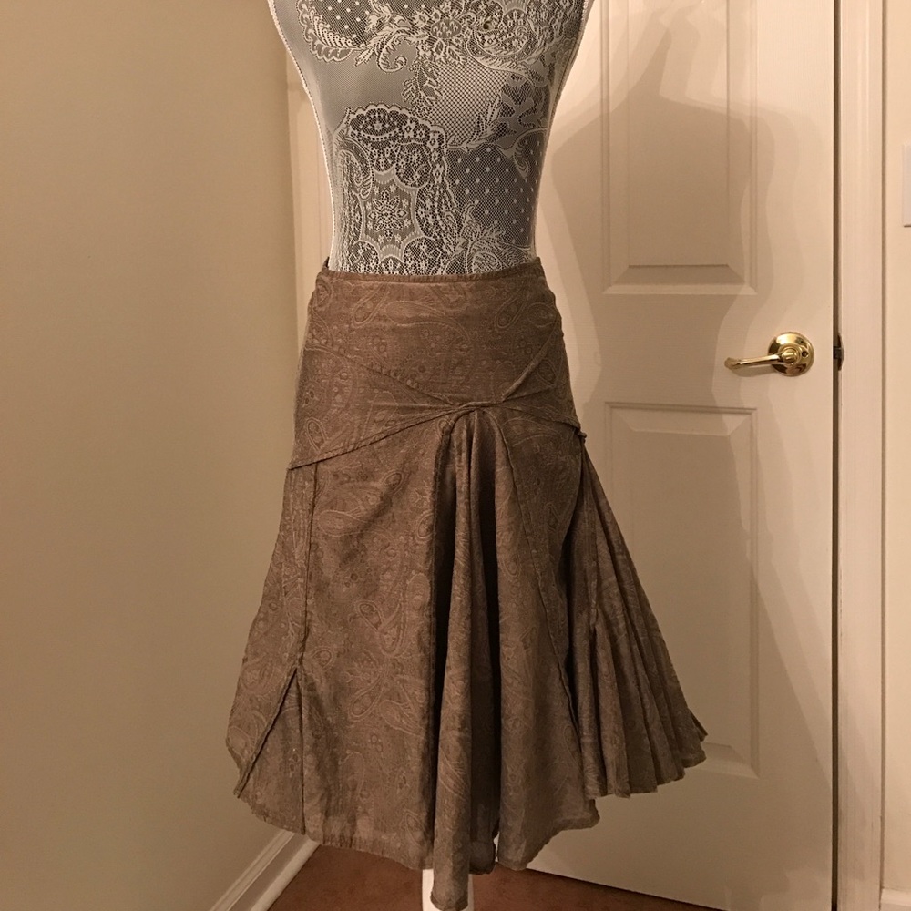 Amazing Fabric Mango Skirt - Picture 1 of 4