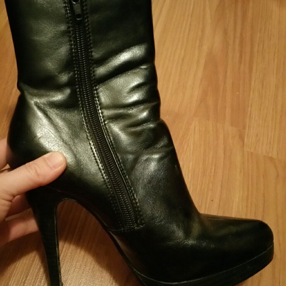 Black zip boots