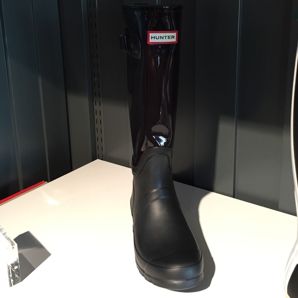 Limited edition Hunter clear leg rain boots!