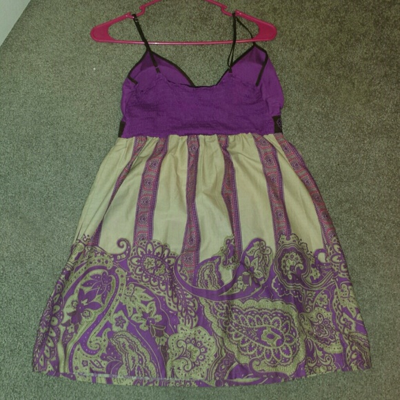 Fun Patterned Summer Dress - Picture 2 of 3