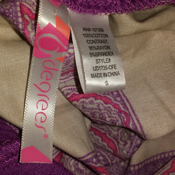 Fun Patterned Summer Dress - Picture 3 of 3