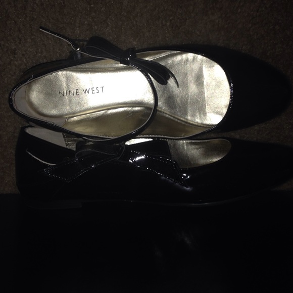 Cute black ballet flats