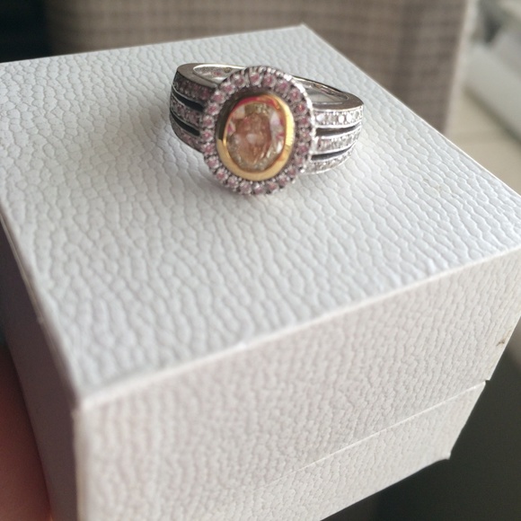 Yellow Canary Diamond Ring - Picture 1 of 4