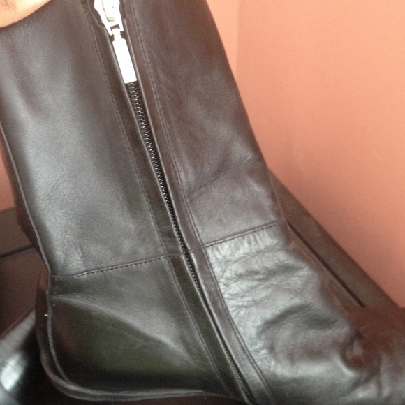 Leather Black Boots - Picture 3 of 4