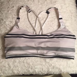 Lululemon free to be bra