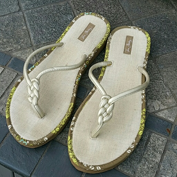 Vera Bradley Thong Flip Flops - Picture 1 of 3