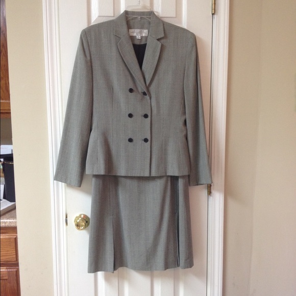 SOLD Beautiful summer gray suit
