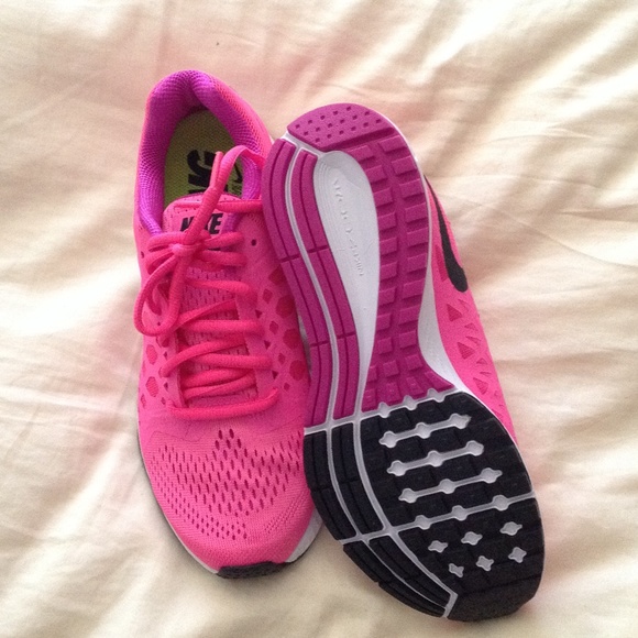 Nike air zoom Pegasus sizes 6.5 - Picture 2 of 4