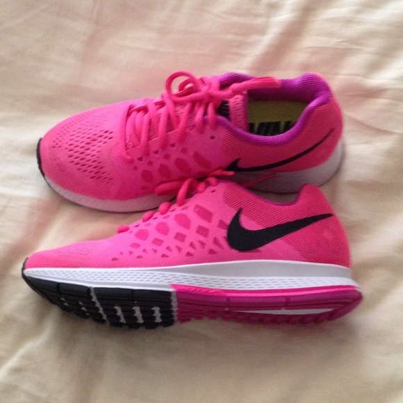 Nike air zoom Pegasus sizes 6.5 - Picture 3 of 4