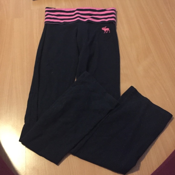 Flared yoga pants