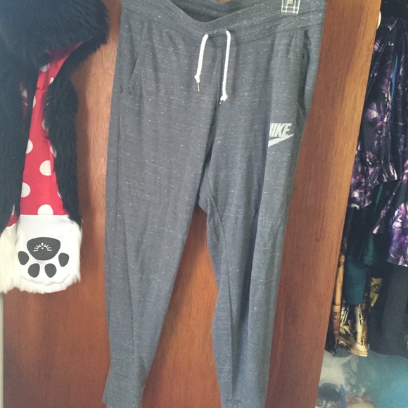 Nike loose fitting pants