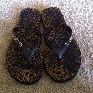 bebe flip flops