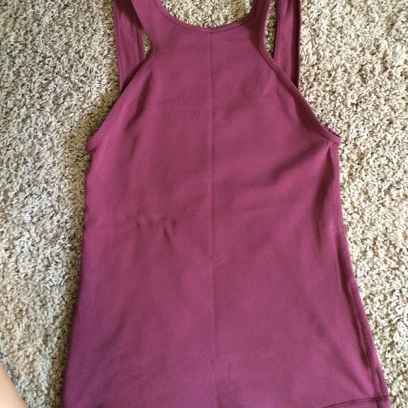 Lululemon workout top
