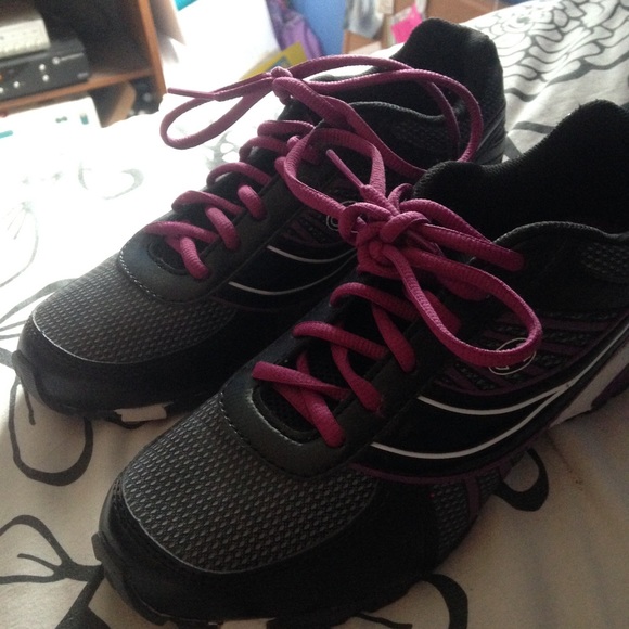 Women's Running Shoes