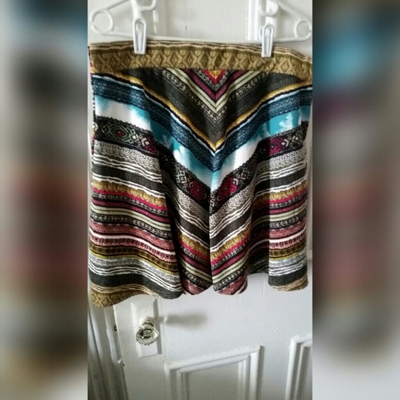 American Rag Dresses & Skirts - Aztec print multicolored skirt