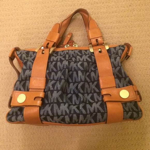 Michael Kors purse