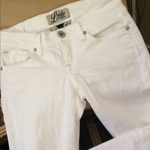 Lucky Brand White Denim Jeans!