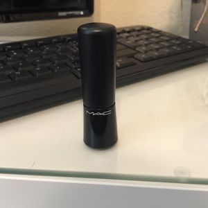 MAC mineralized lipstick in shade bold spring.