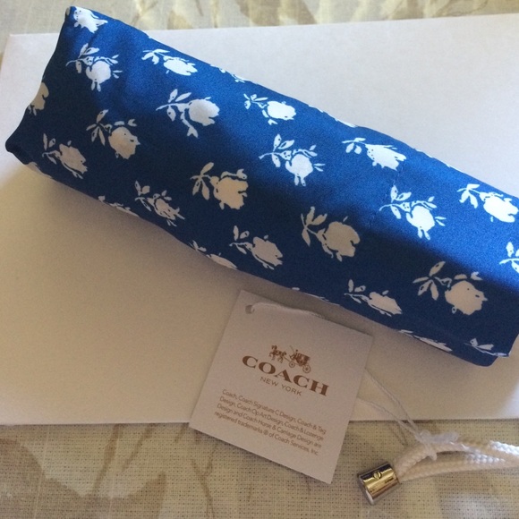 🎉HP🎉NWT Coach blue floral umbrella - Picture 4 of 4
