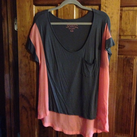 A short sleeve top