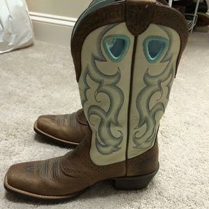 Ariat women's cowboy boots size 7