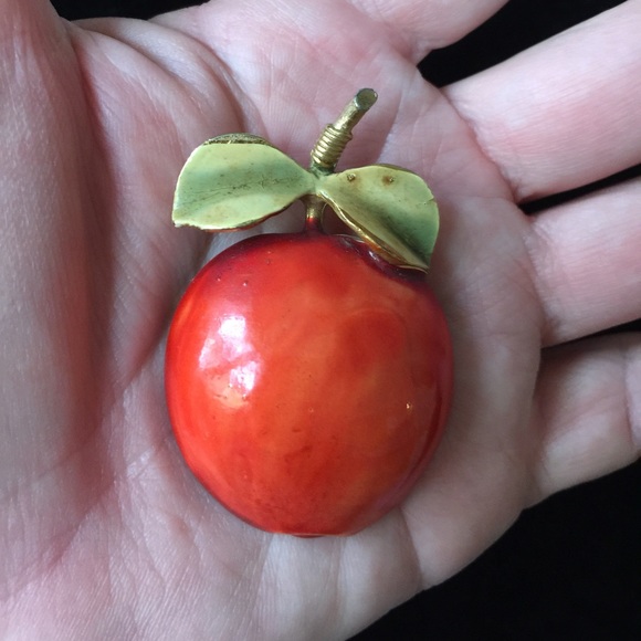 Vintage Apple pin - Picture 2 of 4
