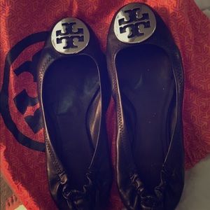 Tory Burc black Revas