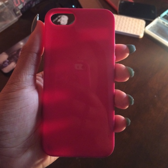 iPhone 5/5s plain pink case